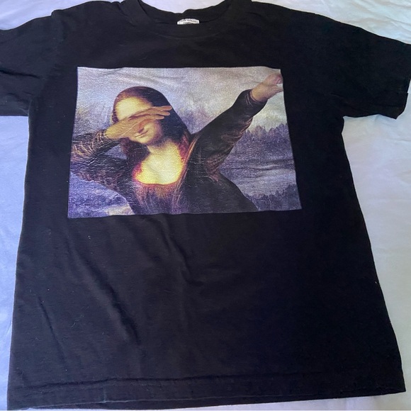 Black Graphic Tee with Mona Lisa Dab souvenirs of Paris see measurements - Picture 2 of 5
